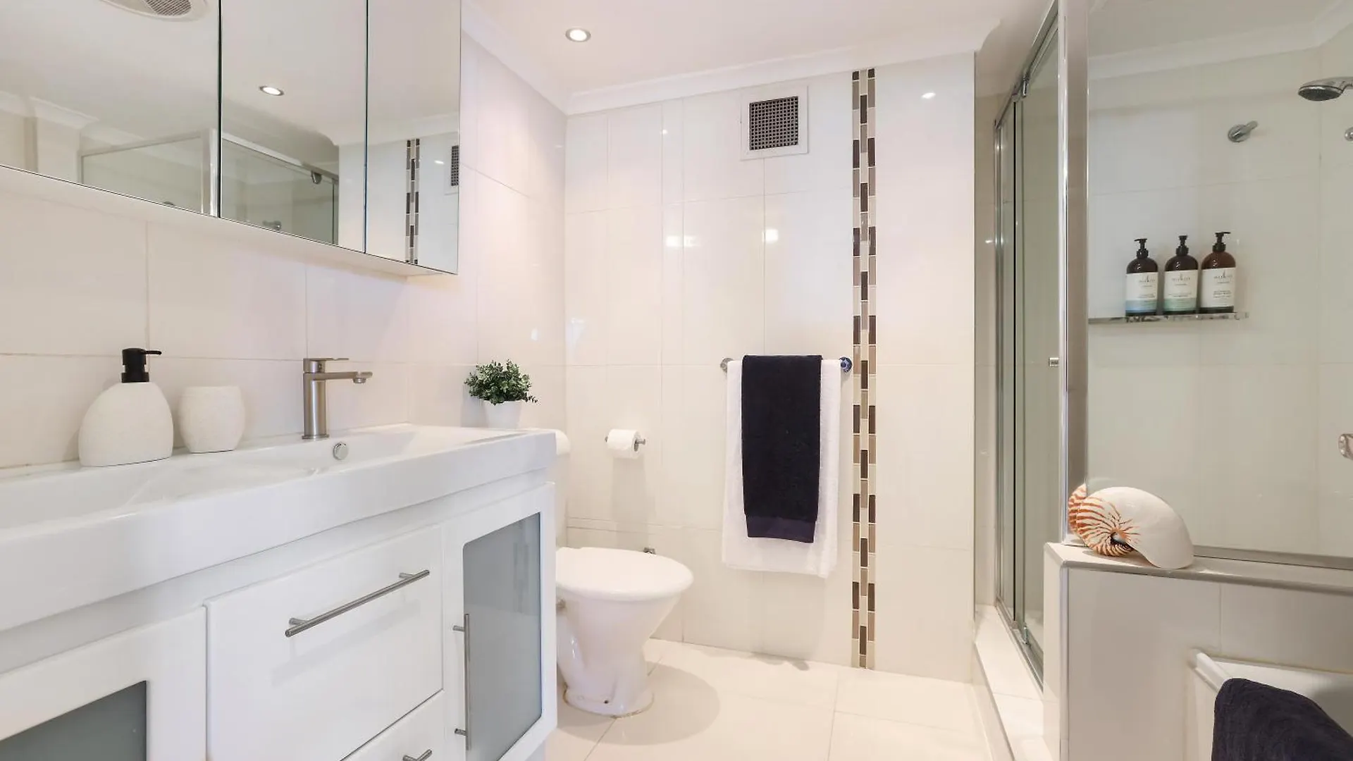 Daire Absolute Riverfront 2Br Apt, Views From Every Room Gold Coast Avustralya